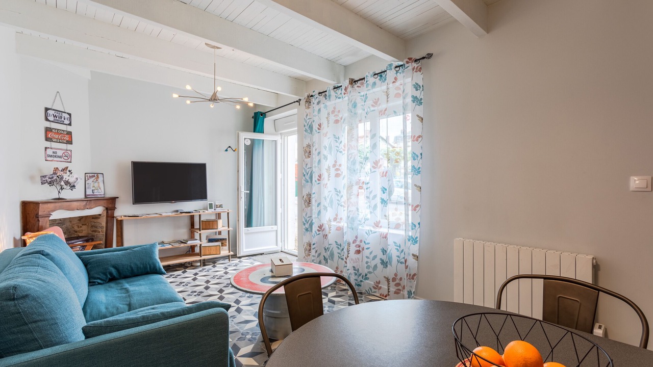 Photo of Livingroom in Mouilleron-en-Pareds