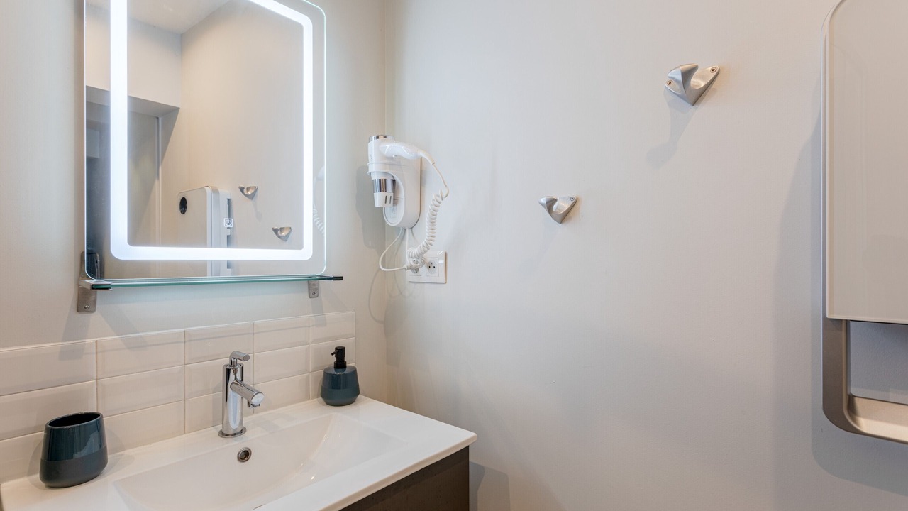 Photo of Bathroom in Mouilleron-en-Pareds