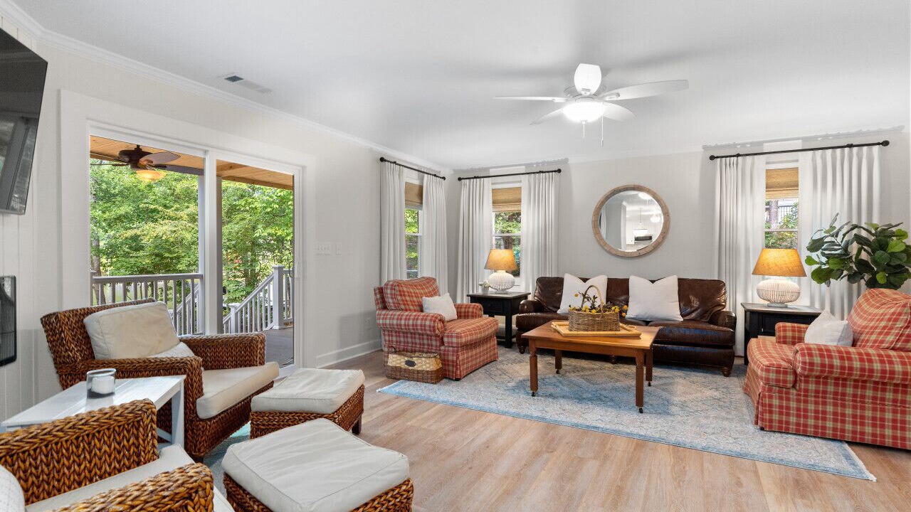 Photo of Livingroom in Eatonton