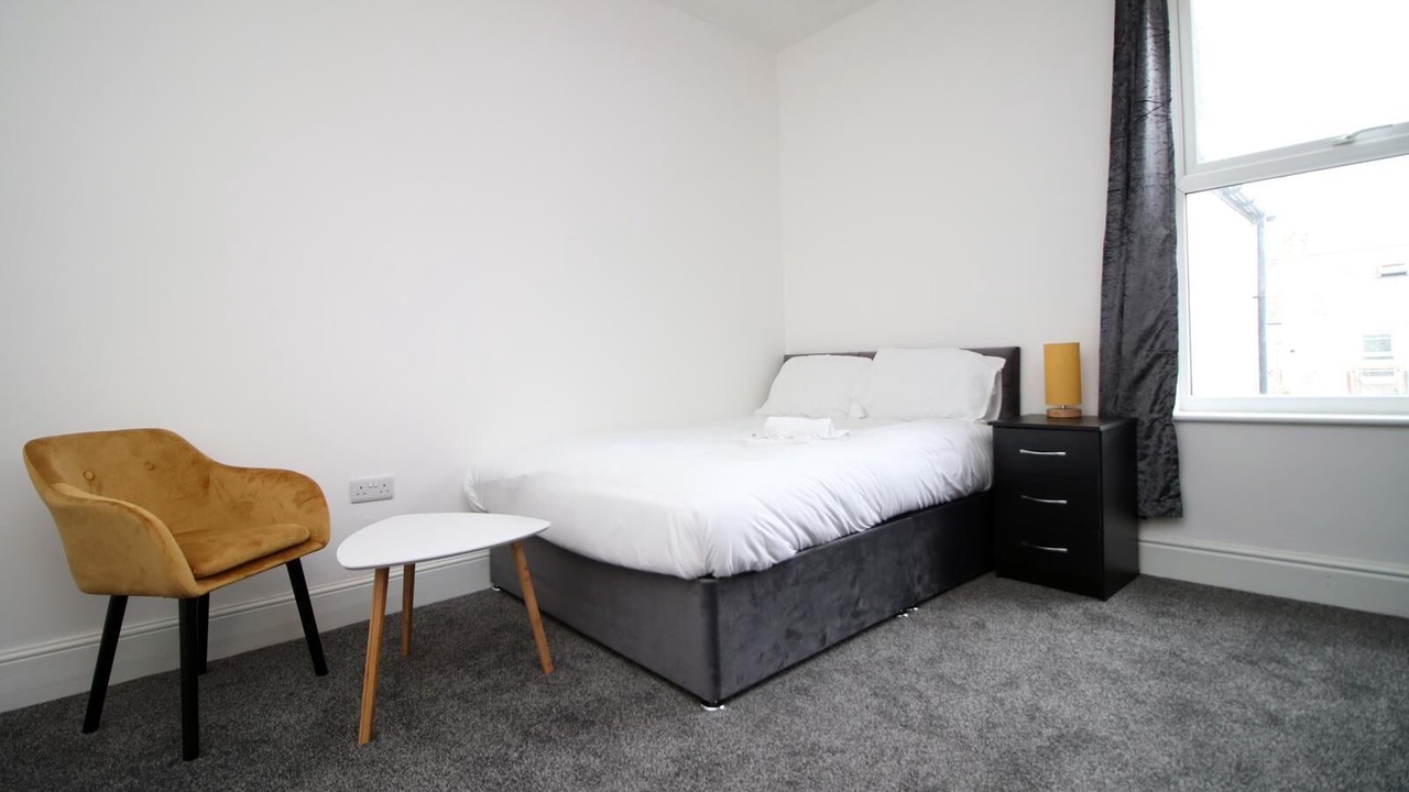 Photo of Bedroom in Newport