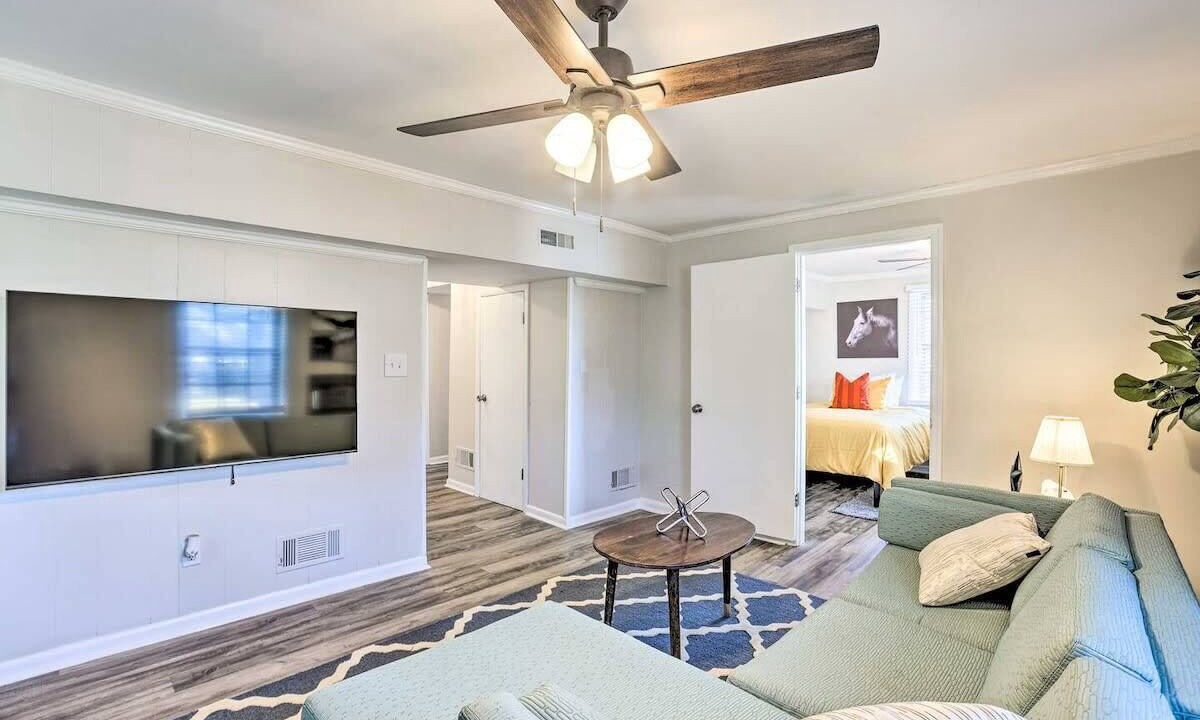 Photo of Livingroom in New Castle