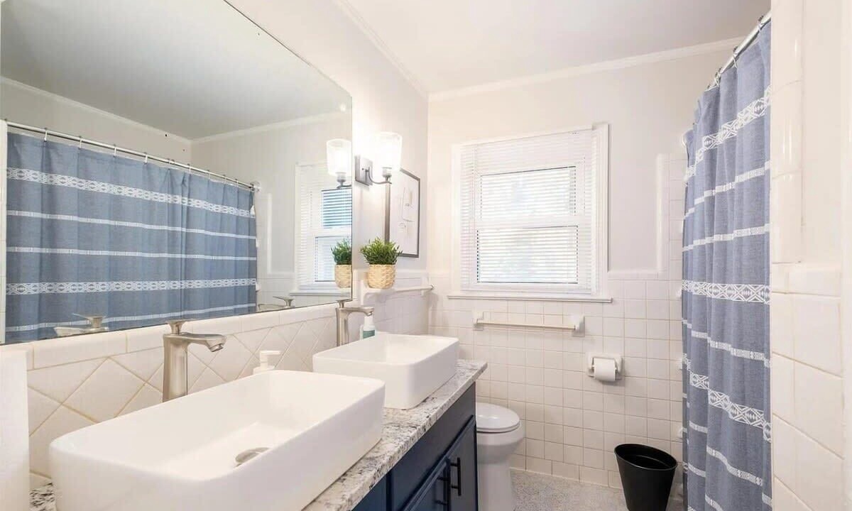 Photo of Bathroom in New Castle