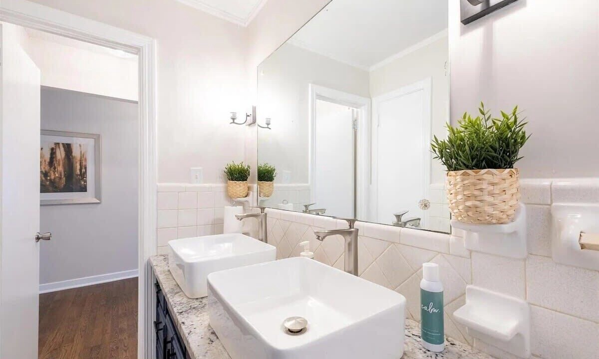 Photo of Bathroom in New Castle