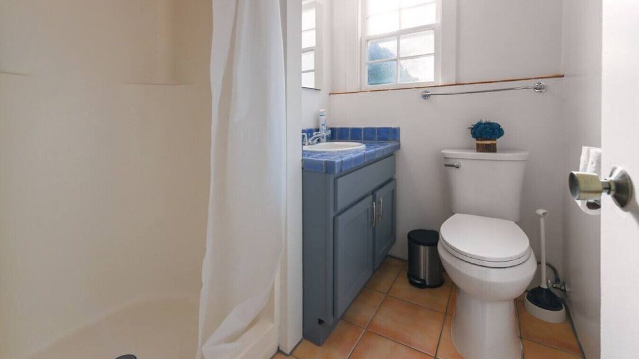 Photo of Bathroom in Poets Corner