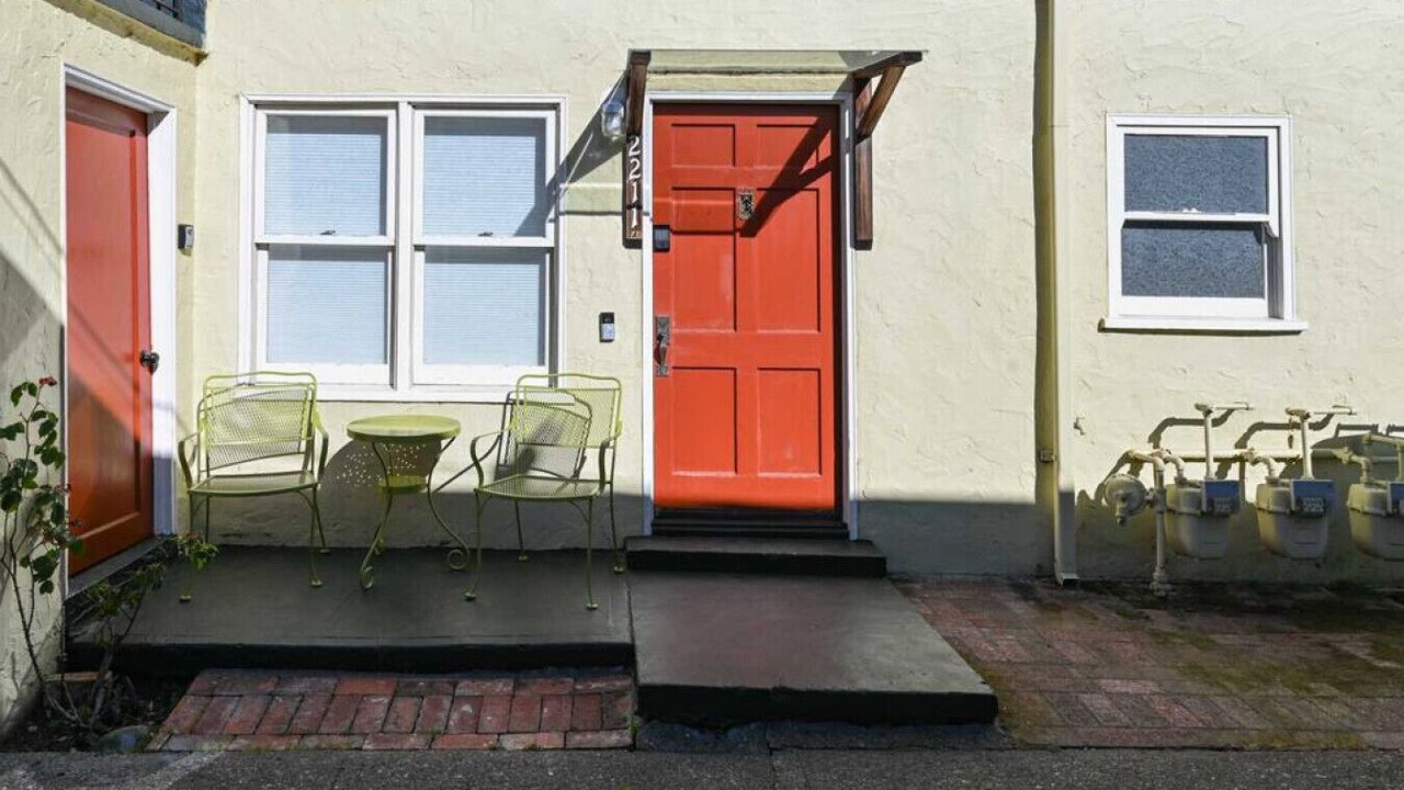 Photo of Outdoor in Poets Corner