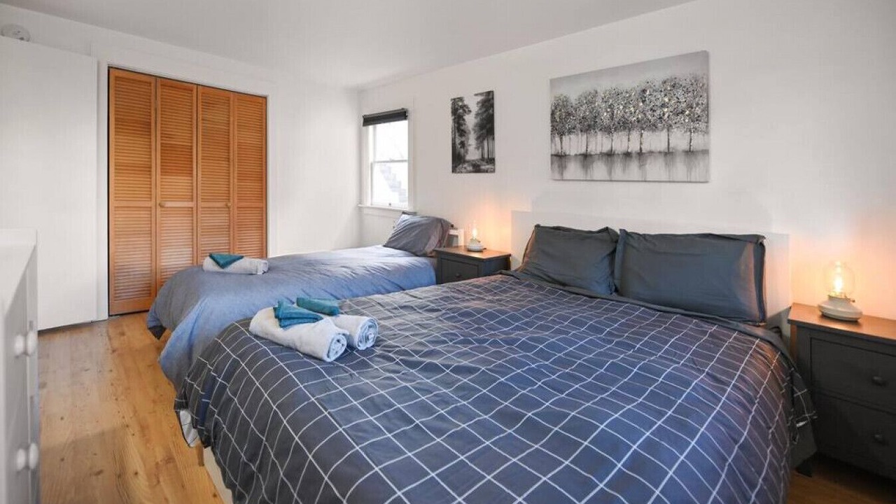 Photo of Bedroom in Poets Corner