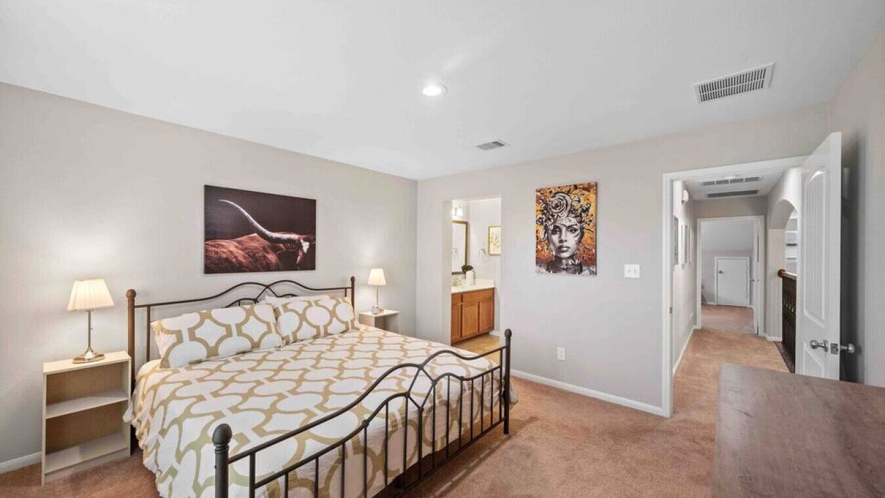 Photo of Bedroom in Deer Park