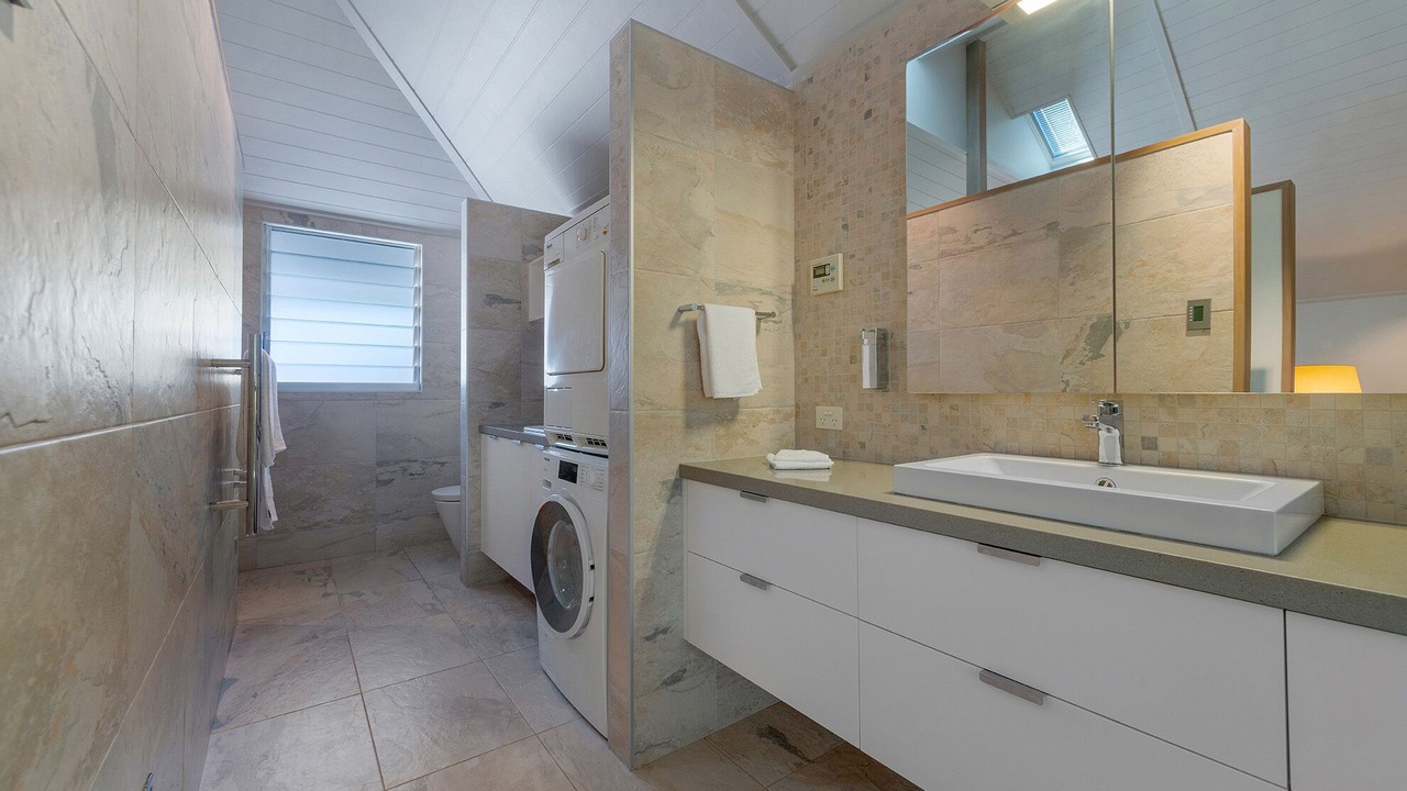 Photo of Bathroom in Suffolk Park