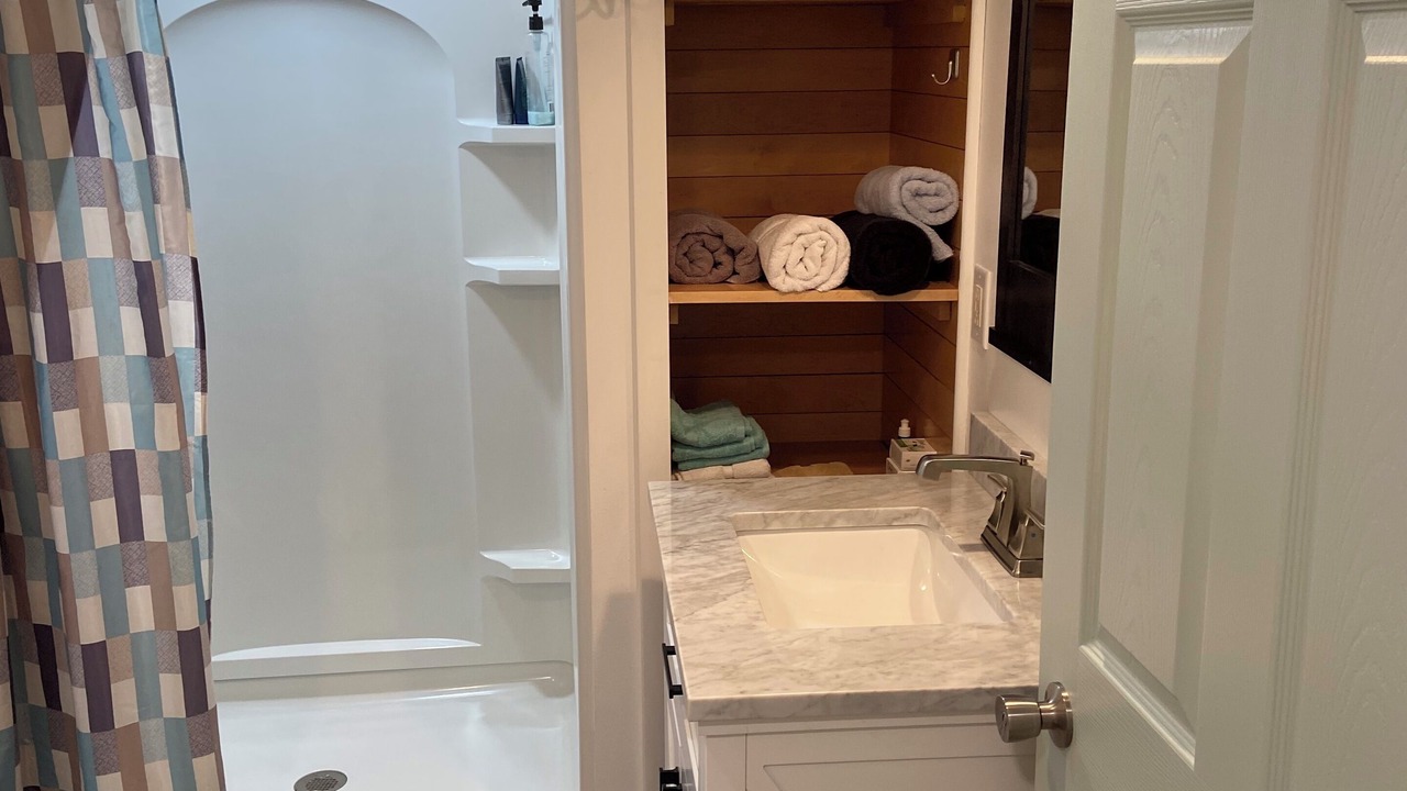 Photo of Bathroom in Arnolds Park