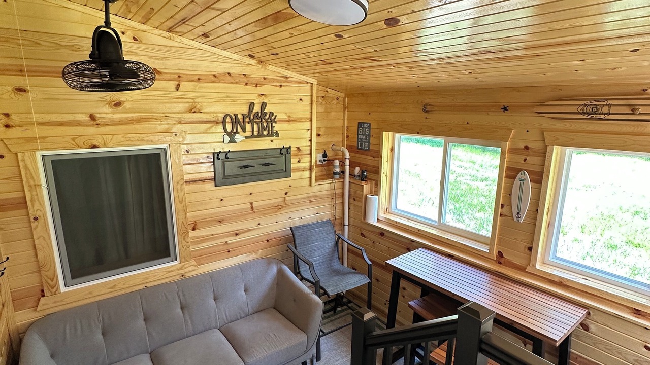 Photo of Livingroom in Arnolds Park