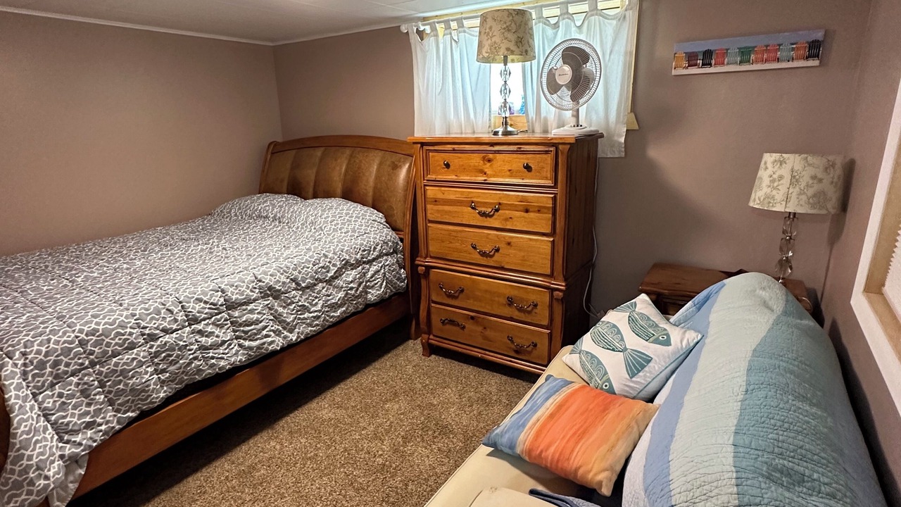 Photo of Bedroom in Arnolds Park