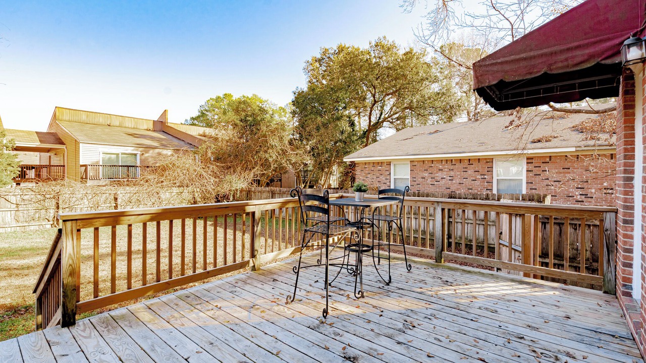 Photo of Outdoor in Rosewood