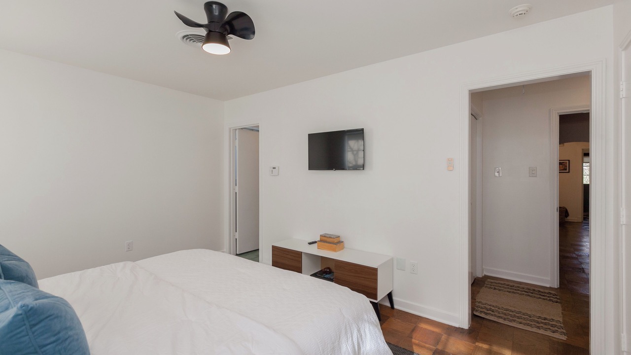 Photo of Bedroom in Mid City South