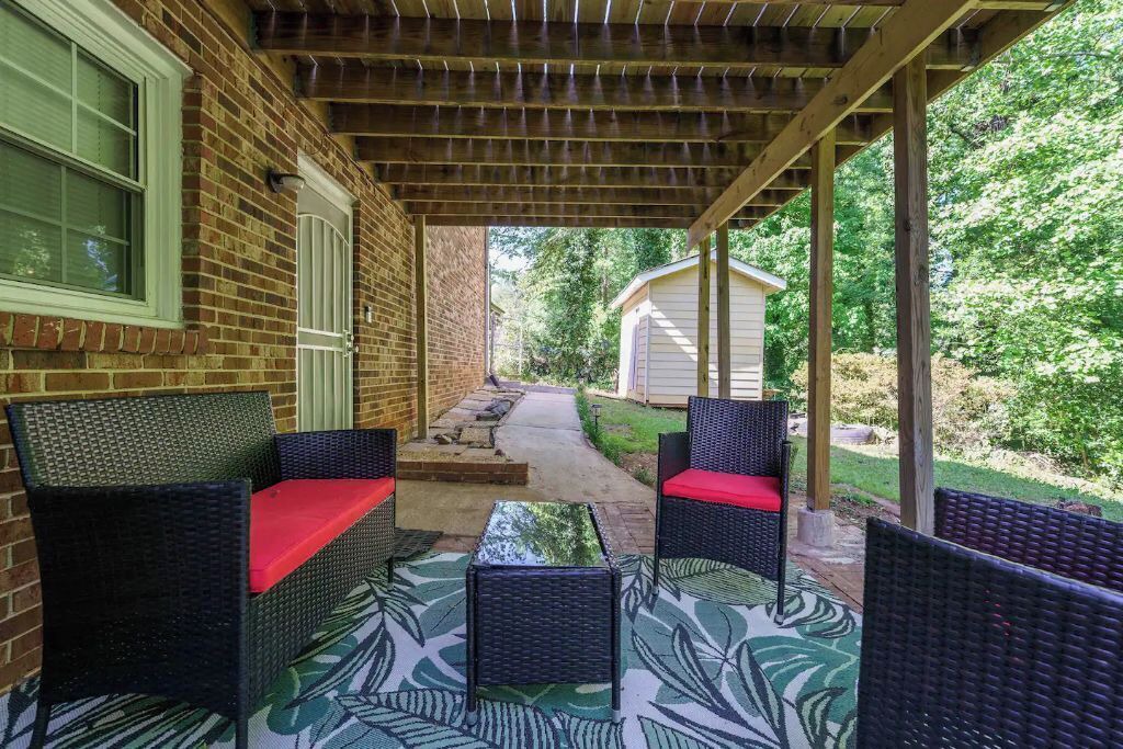 Photo of Patio Balcony in Stone Mountain