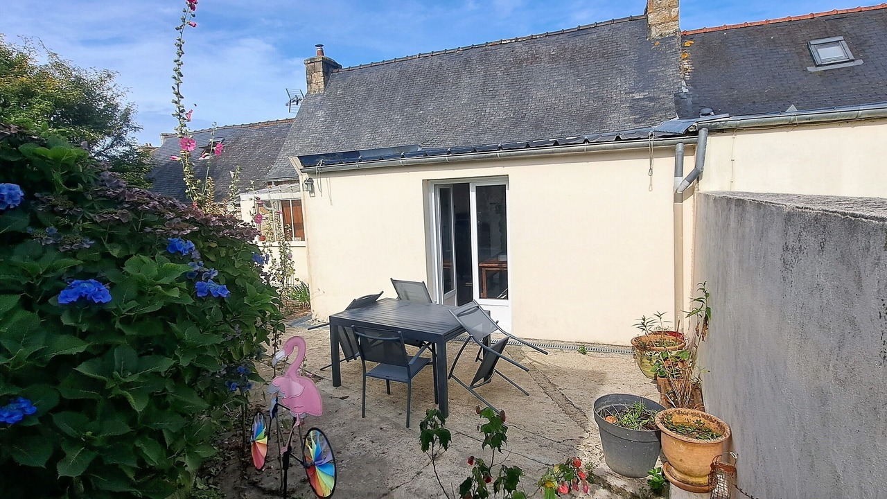 Photo of Outdoor in Tredrez-Locquemeau