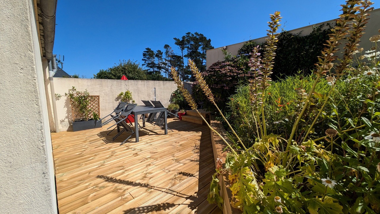 Photo of Patio Balcony in Tredrez-Locquemeau