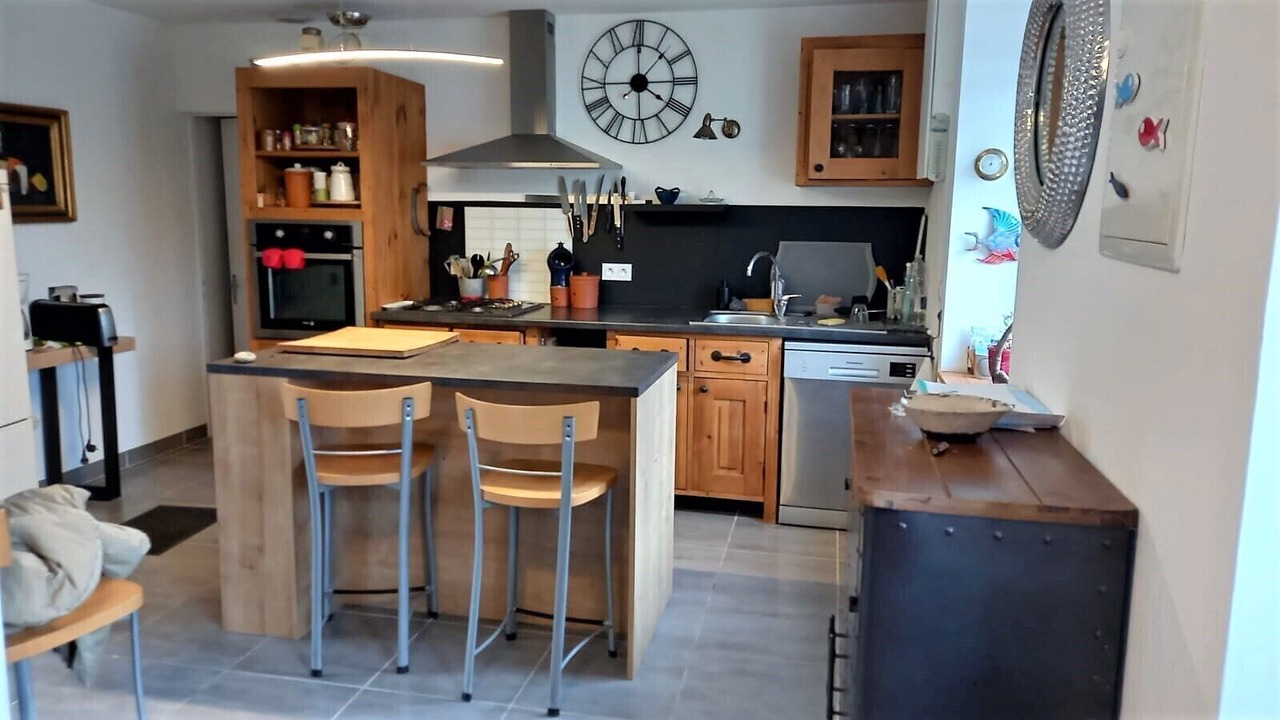 Photo of Kitchen in Tredrez-Locquemeau