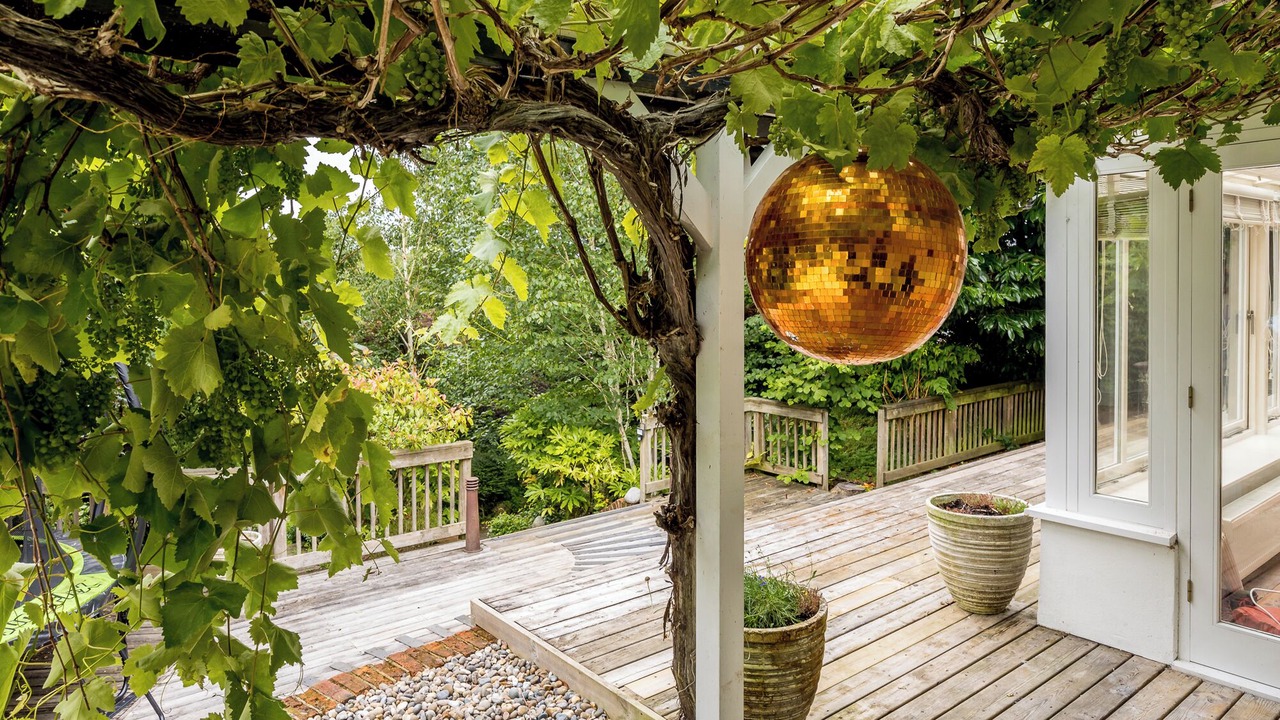 Photo of Patio Balcony in Cookham Dean