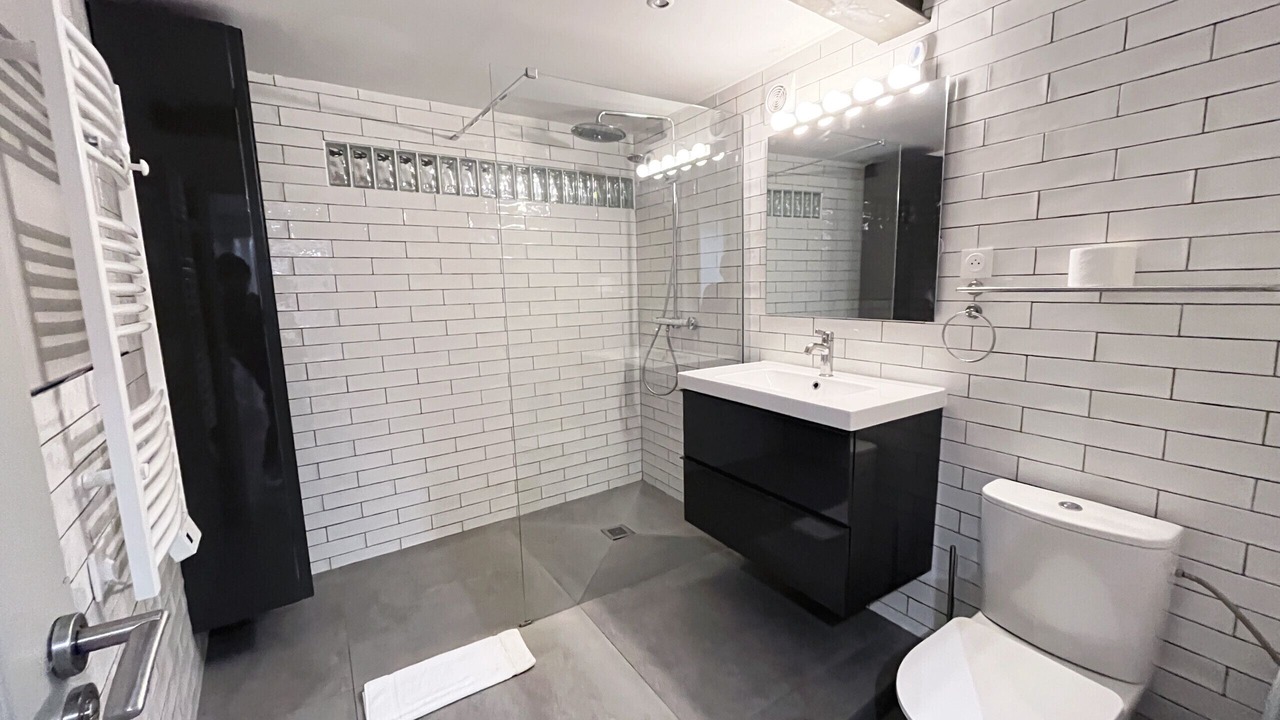 Photo of Bathroom in Quartier de la Porte-Saint-Denis