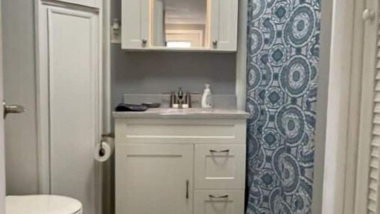 Photo of Others in Syracuse