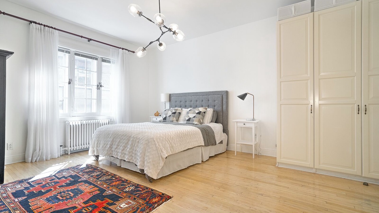 Photo of Bedroom in Cote-Des-Neiges—Notre-Dame-De-Grace
