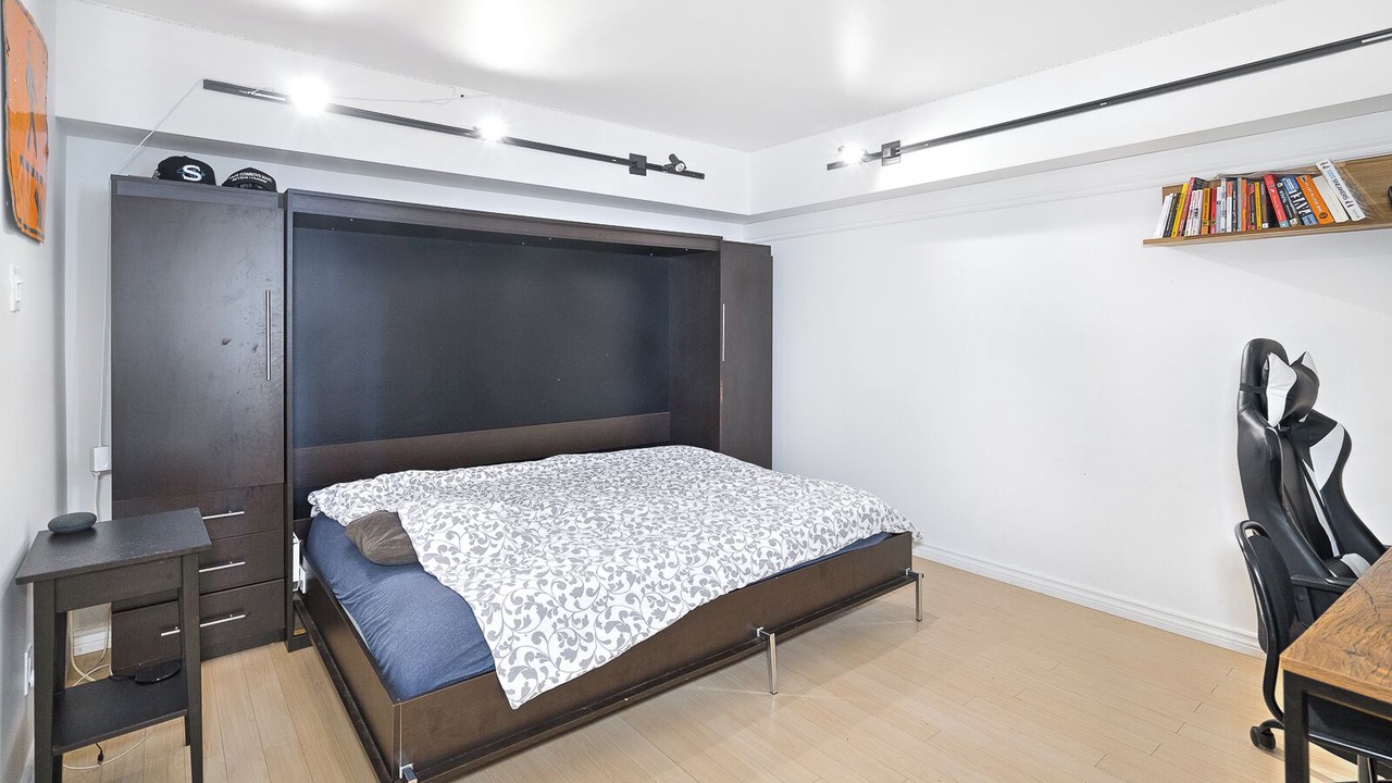 Photo of Bedroom in Cote-Des-Neiges—Notre-Dame-De-Grace