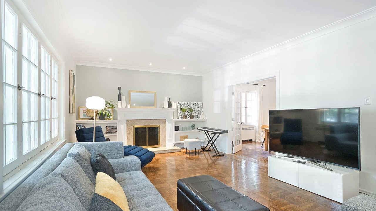 Photo of Livingroom in Cote-Des-Neiges—Notre-Dame-De-Grace
