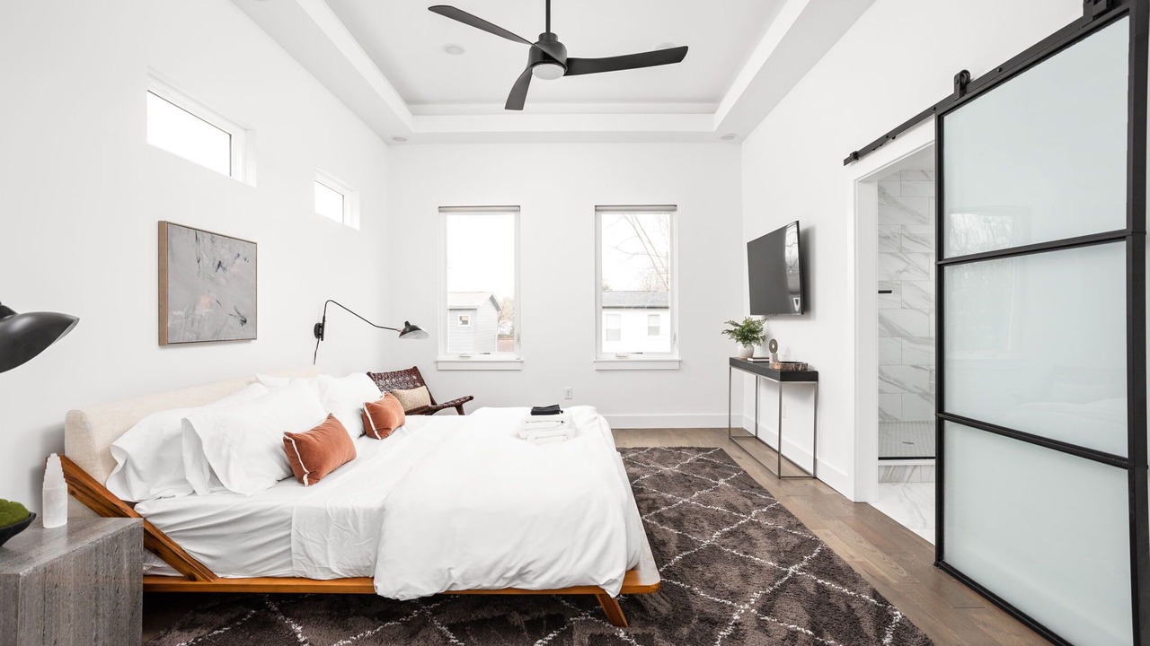 Photo of Bedroom in Fountain Square