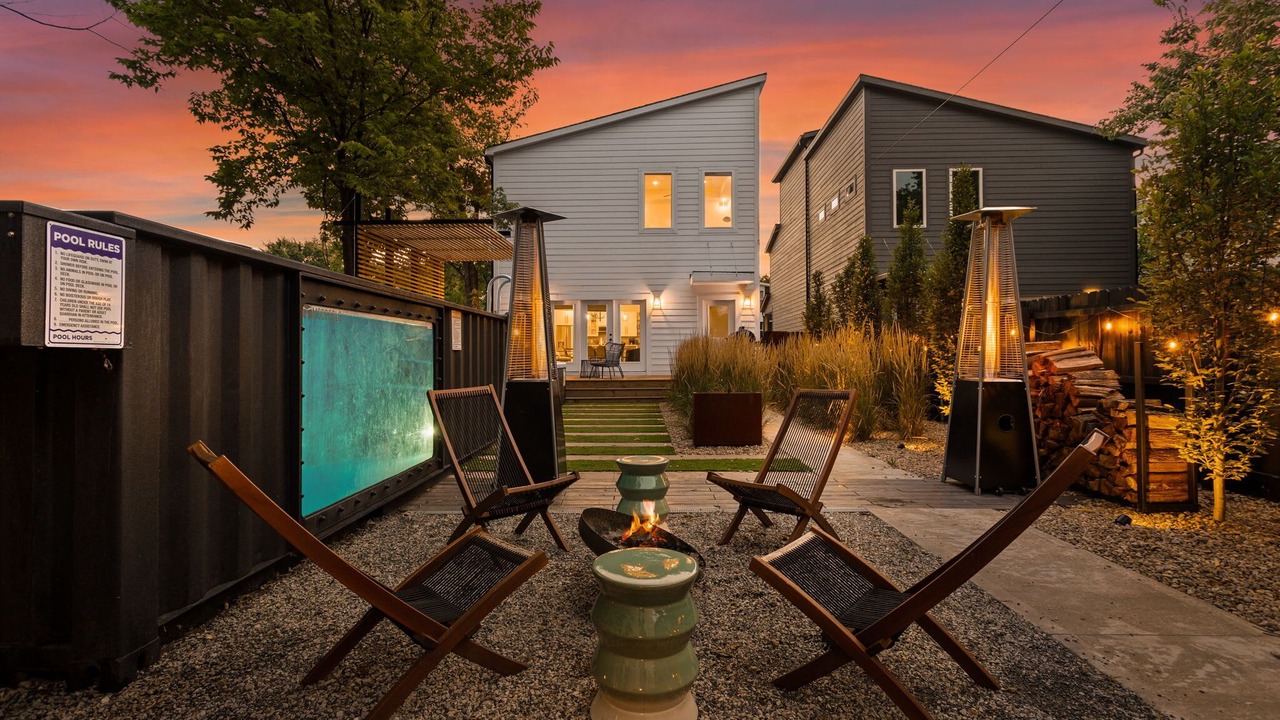 Photo of Patio Balcony in Fountain Square