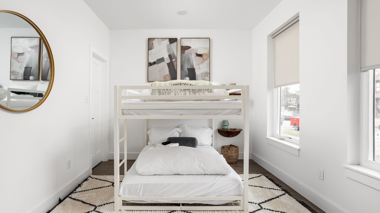 Photo of Bedroom in Fountain Square