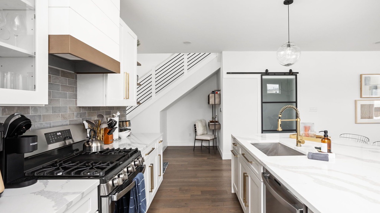 Photo of Kitchen in Fountain Square