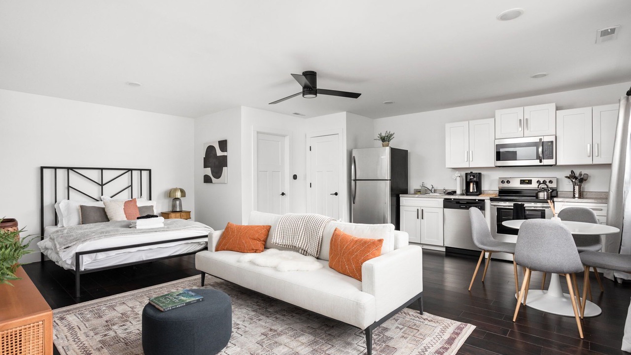 Photo of Livingroom in Fountain Square