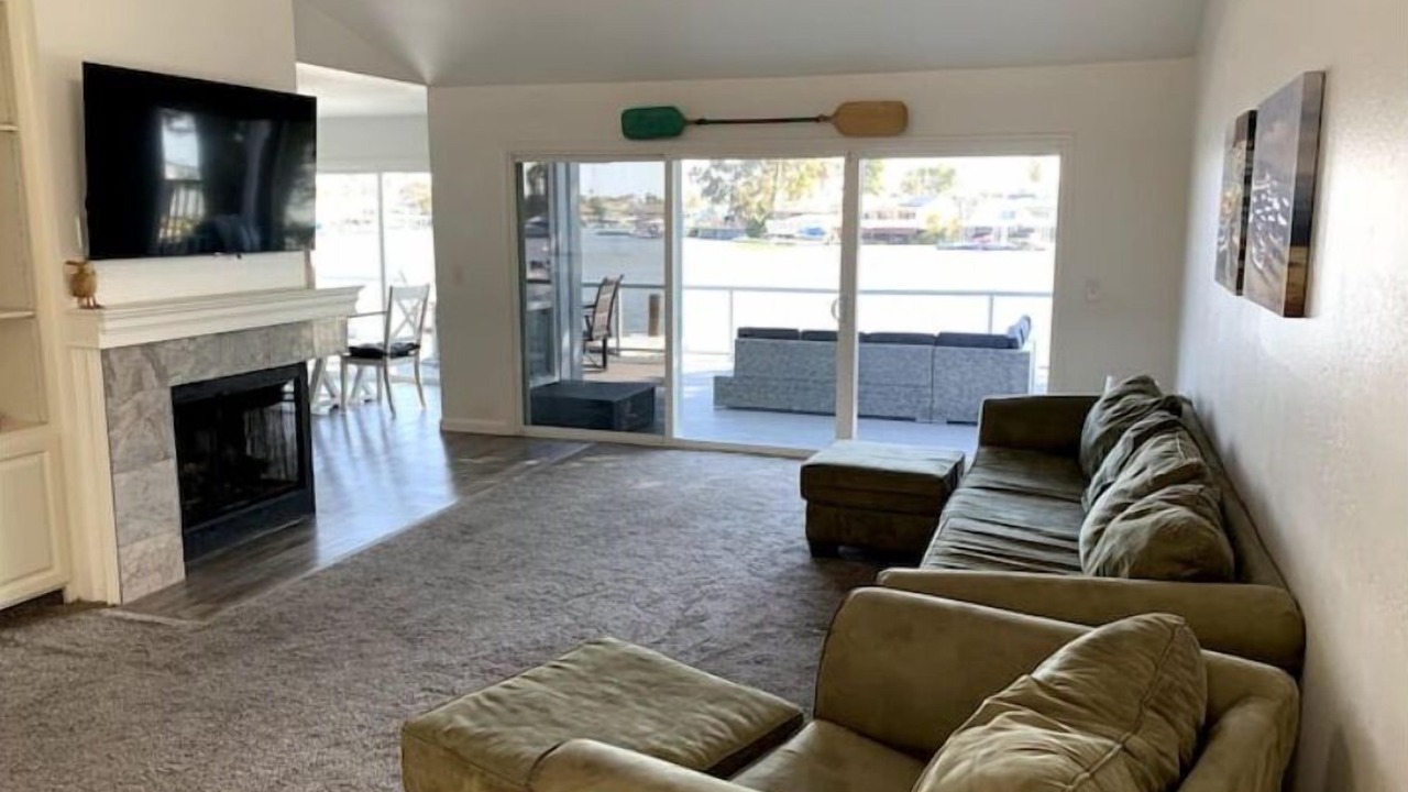 Photo of Livingroom in Discovery Bay