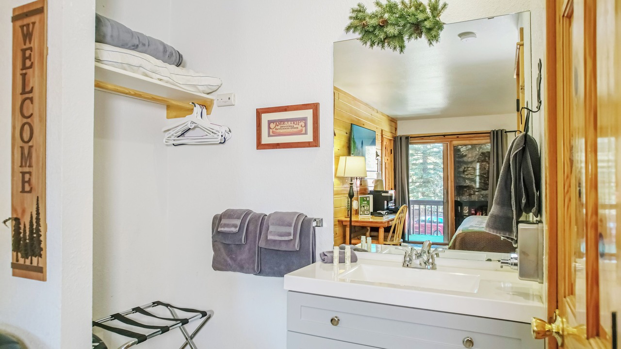 Photo of Bedroom in Estes Park