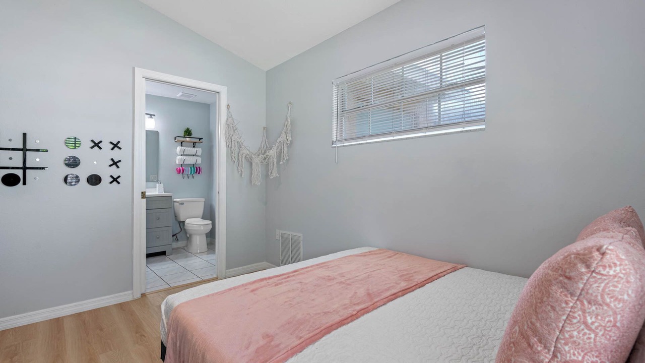 Photo of Bedroom in Oldsmar