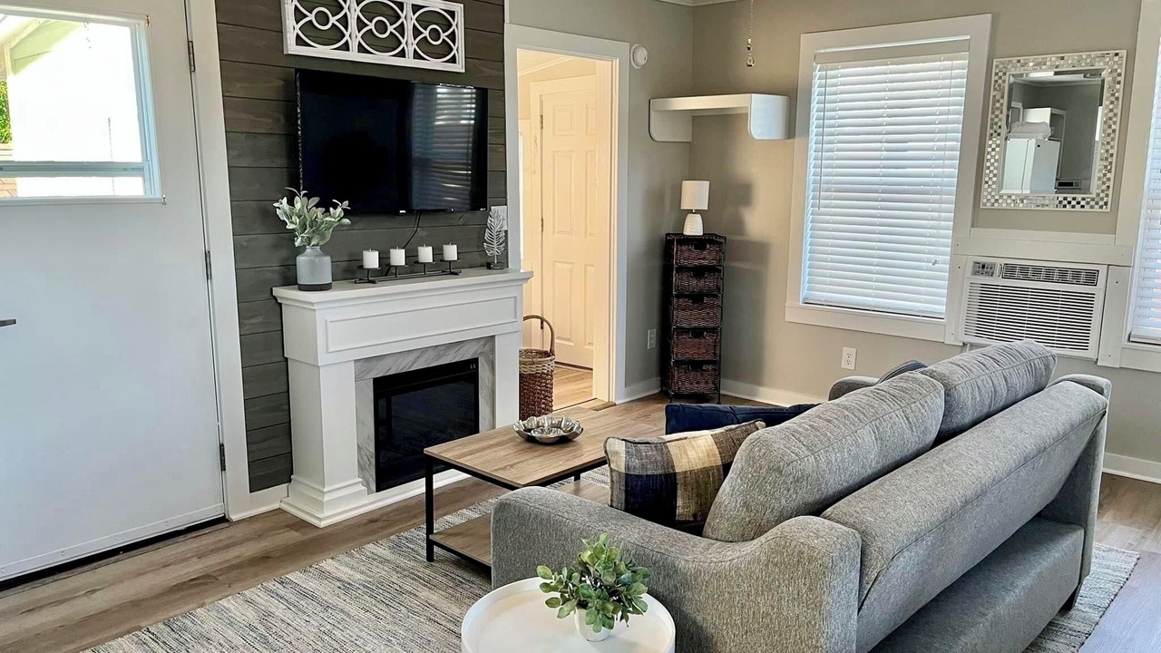 Photo of Livingroom in Grove