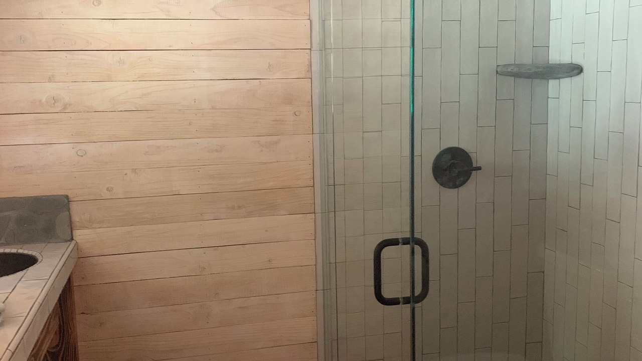 Photo of Bathroom in Covelo