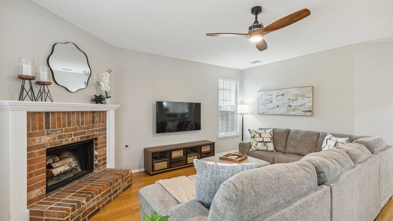 Photo of Livingroom in Rockwall