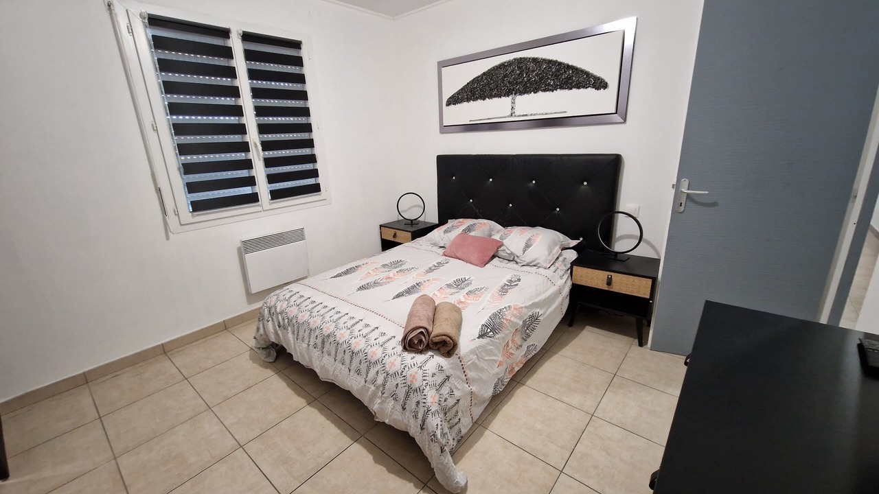 Photo of Bedroom in Caux-et-Sauzens