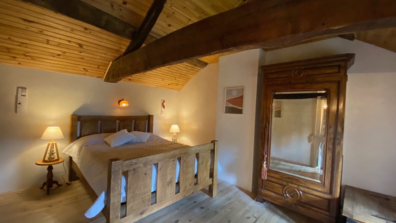 Photo of Bedroom in Ayssenes