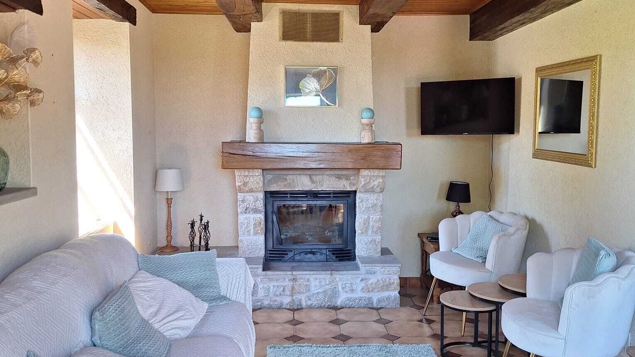 Photo of Livingroom in Ayssenes