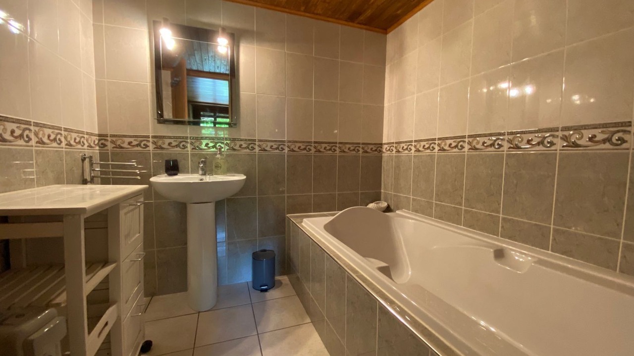 Photo of Bathroom in Ayssenes