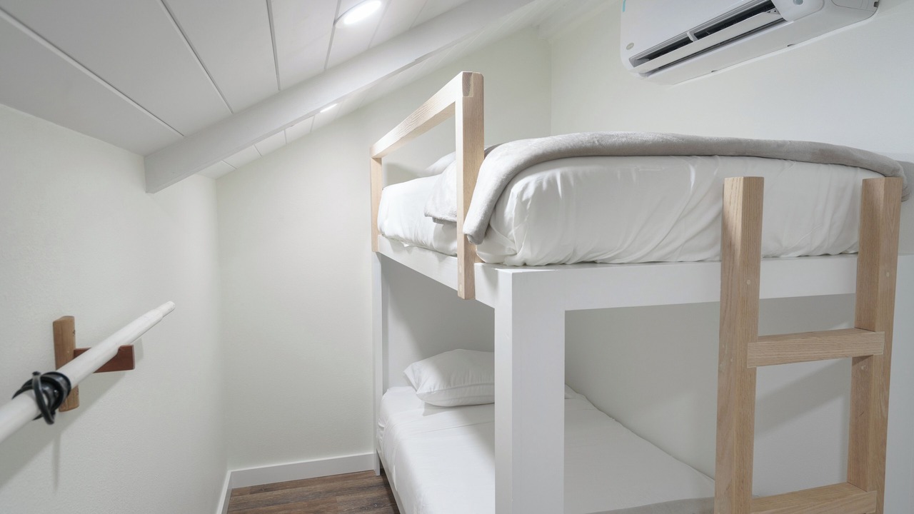 Photo of Bedroom in Maalaea