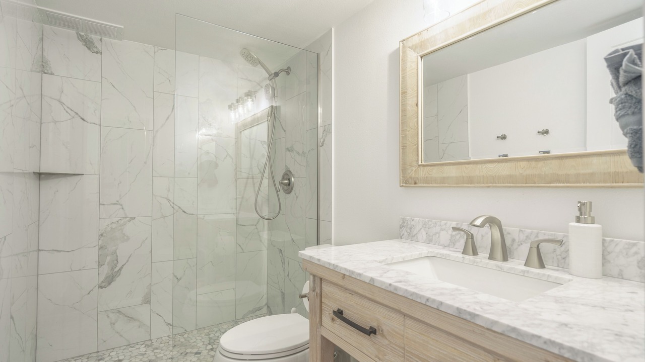 Photo of Bathroom in Maalaea