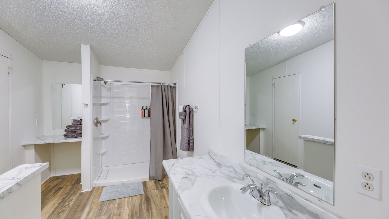 Photo of Bathroom in Elgin