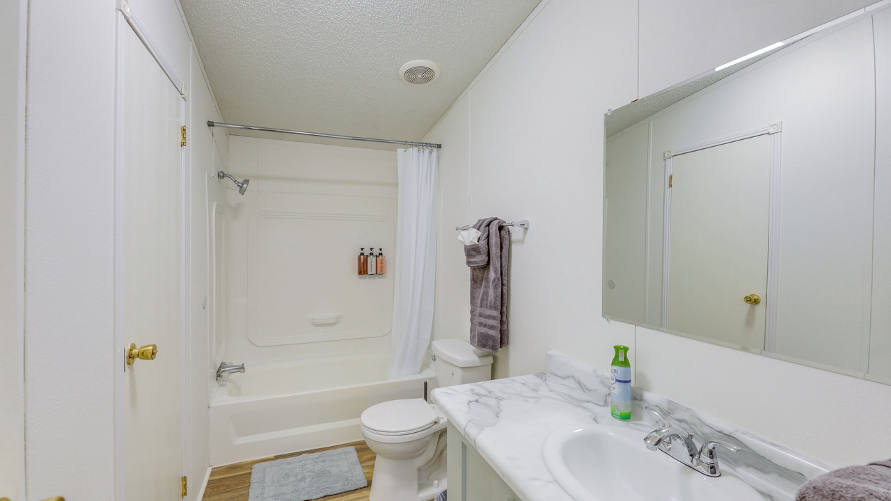 Photo of Bathroom in Elgin