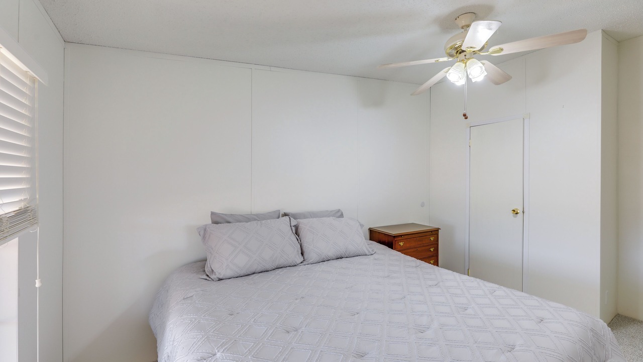 Photo of Bedroom in Elgin