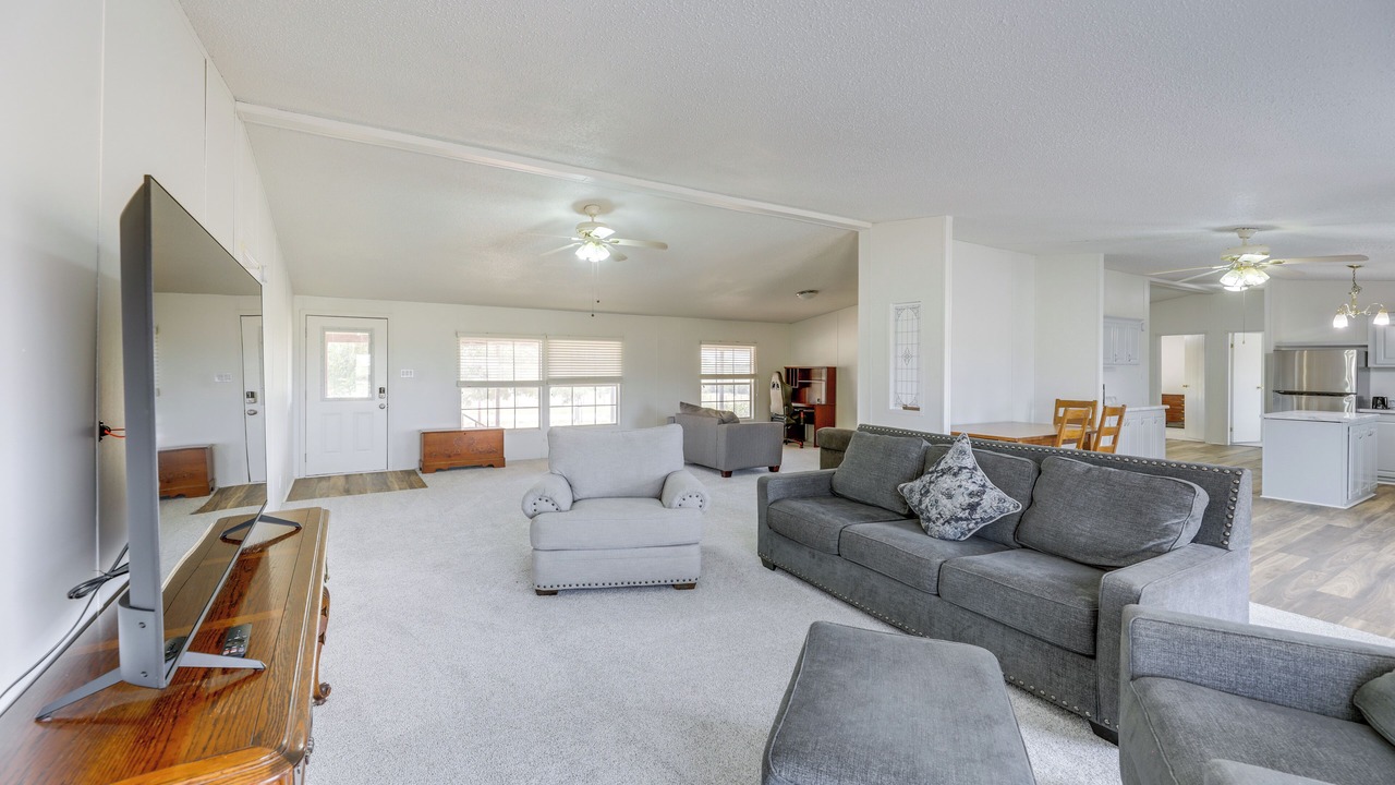 Photo of Livingroom in Elgin