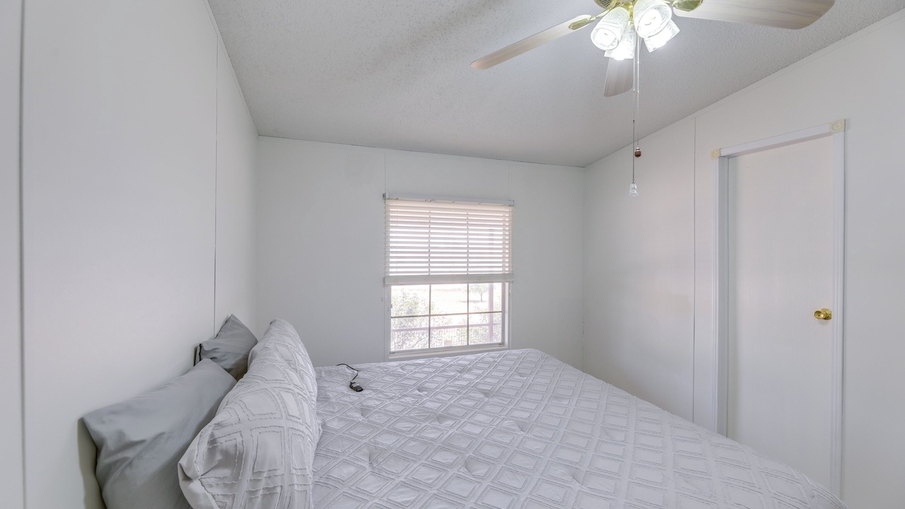 Photo of Bedroom in Elgin