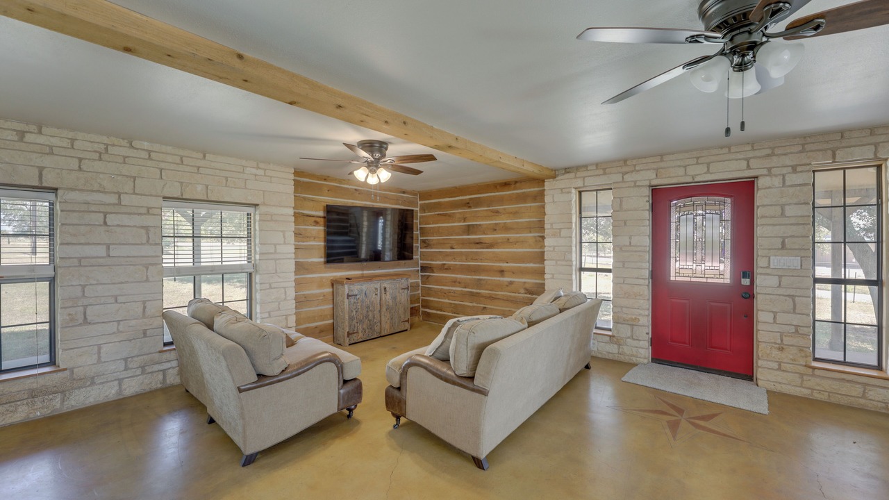 Photo of Livingroom in Elgin